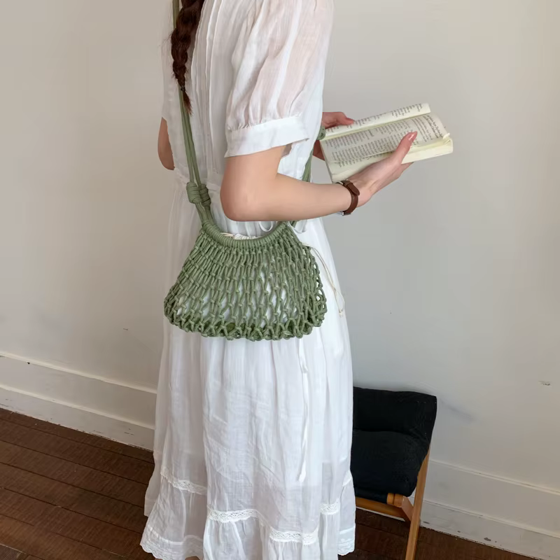 Sac à main bohème tricoté à la main, mini sac à bandoulière léger en filet ajouré, sac de plage décontracté pour femme, idéal pour l'été et les voyages