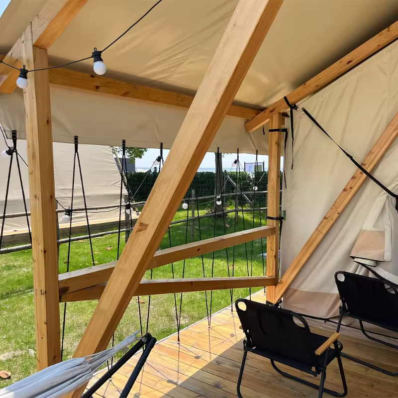 Tentes de safari de luxe pour glamping écologique