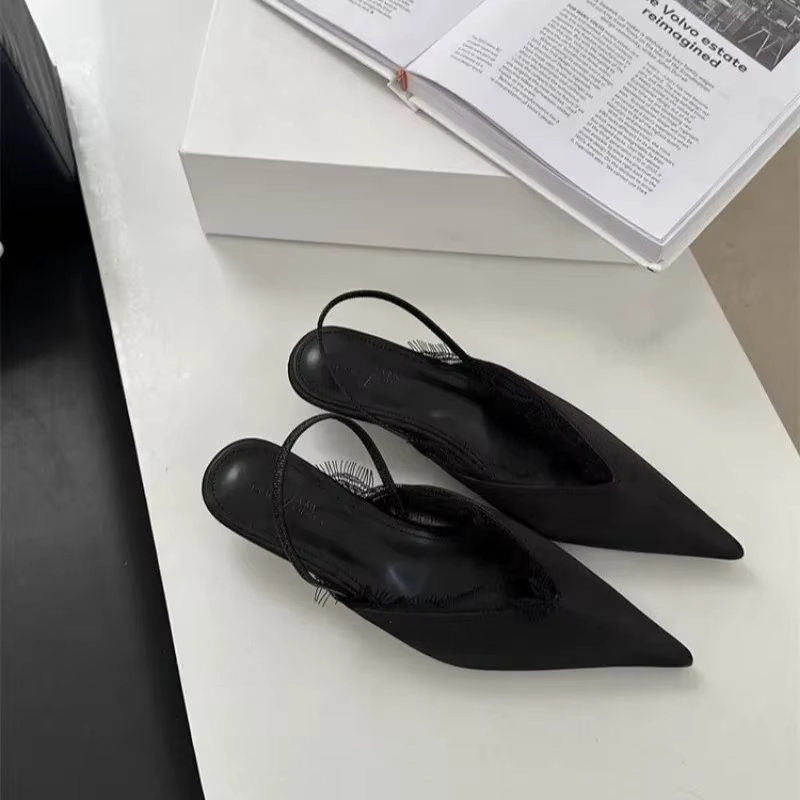 Robe de mode femmes sandales 2025 offre spéciale chaussures femme bout fermé