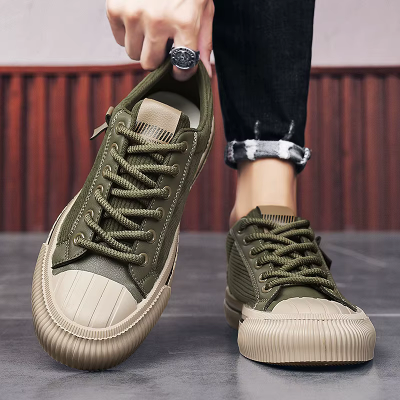 Chaussures de marche pour hommes tendance