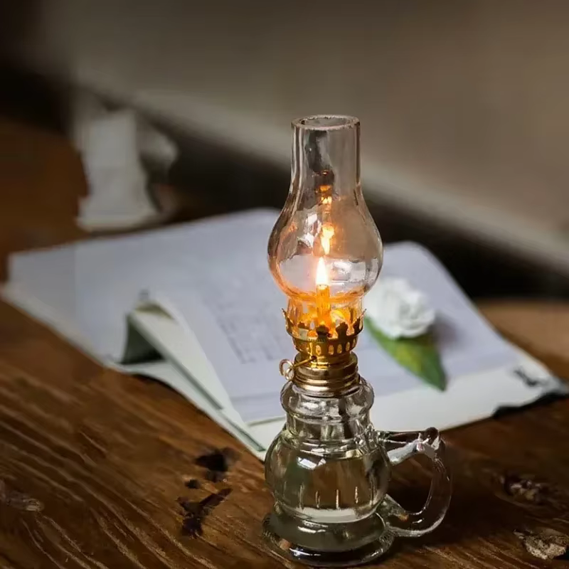Lampe à kérosène Vintage avec couvercle en verre