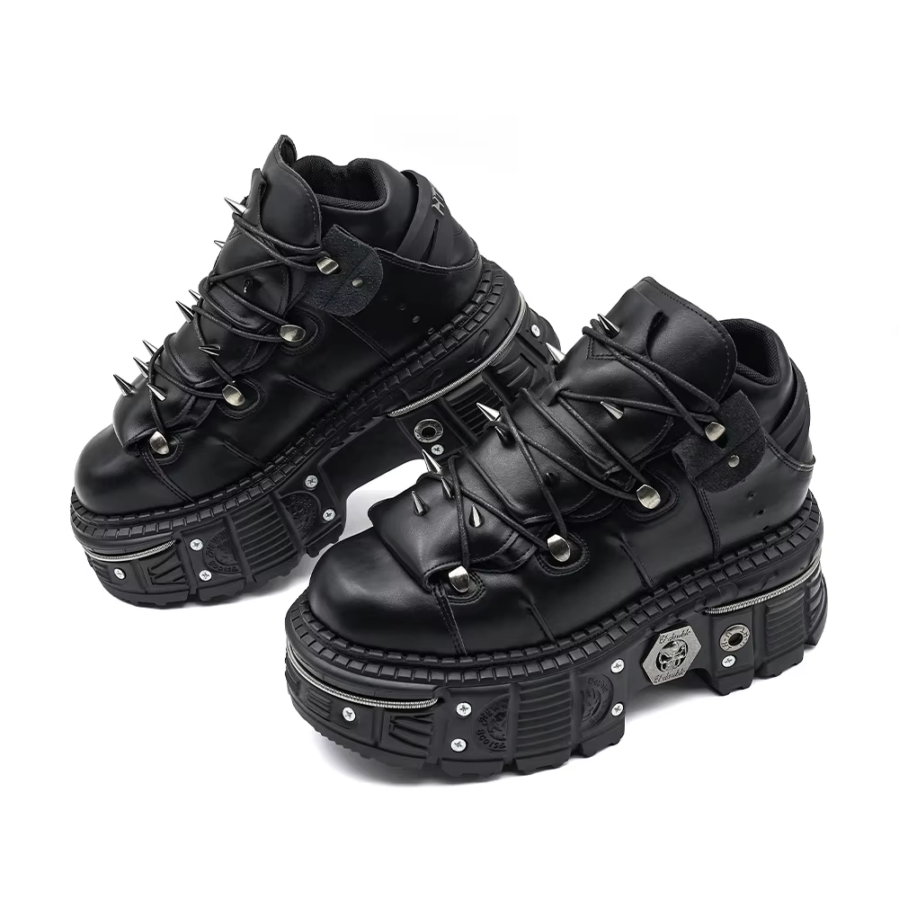 Baskets plateforme gothiques punk à clous 2026 en cuir noir
