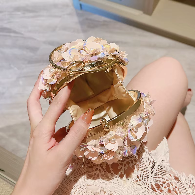 Mini sac de soirée à fleurs à paillettes