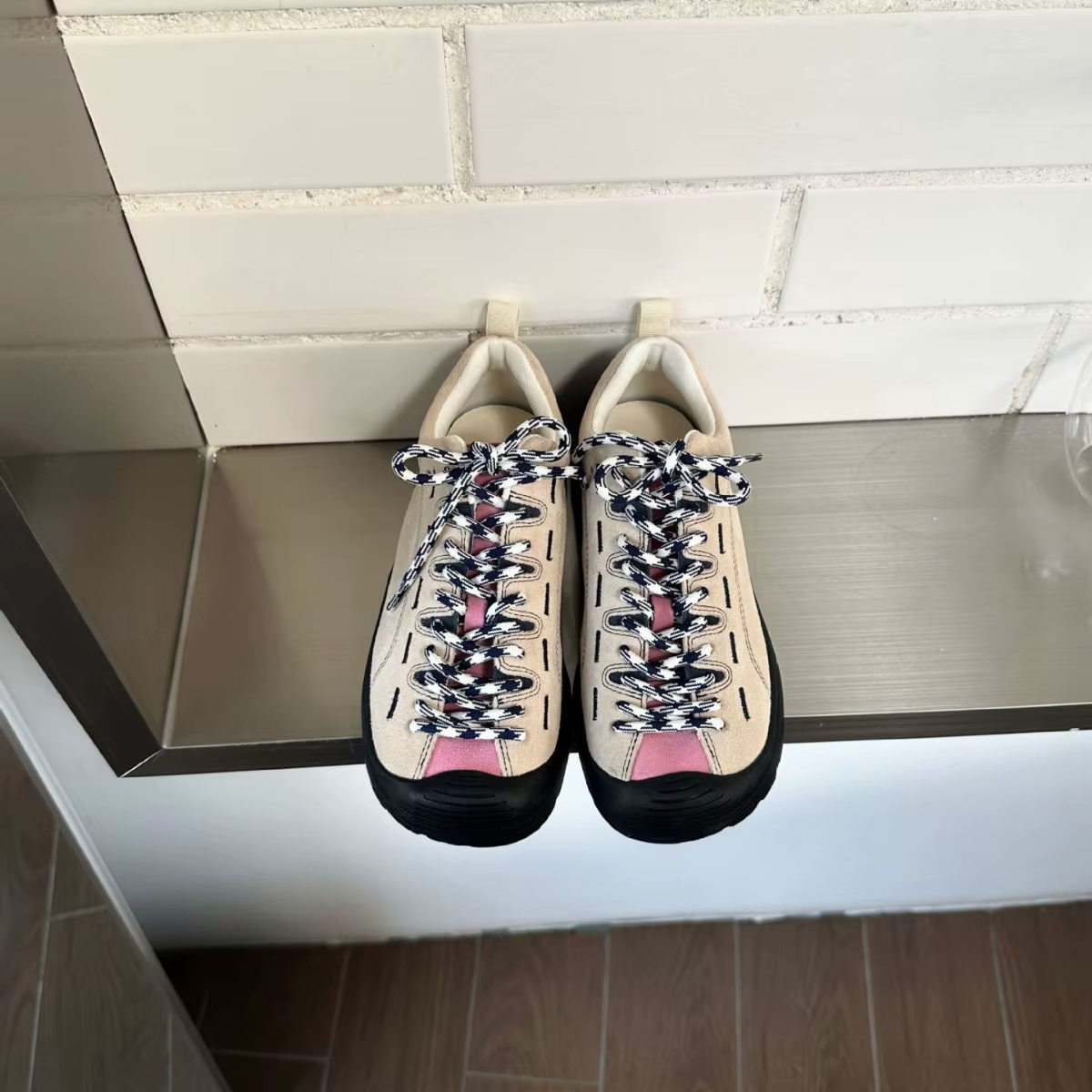 Chaussures de montagne en cuir pour femme