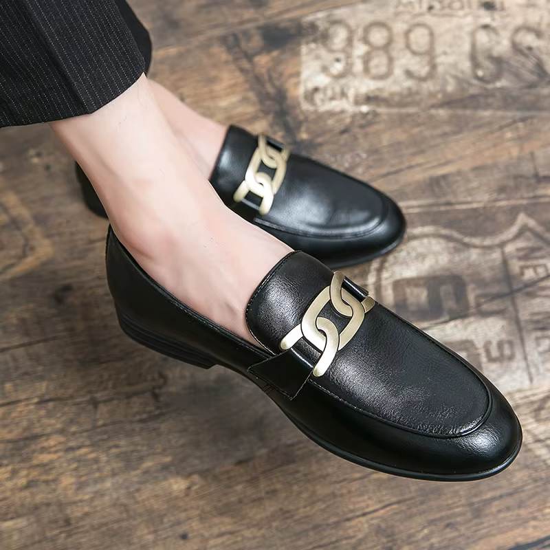 Mocassins en cuir pour hommes, mode italienne, chaussures décontractées pour hommes d'affaires, formelles, pointues, mode de mariage, peau noire