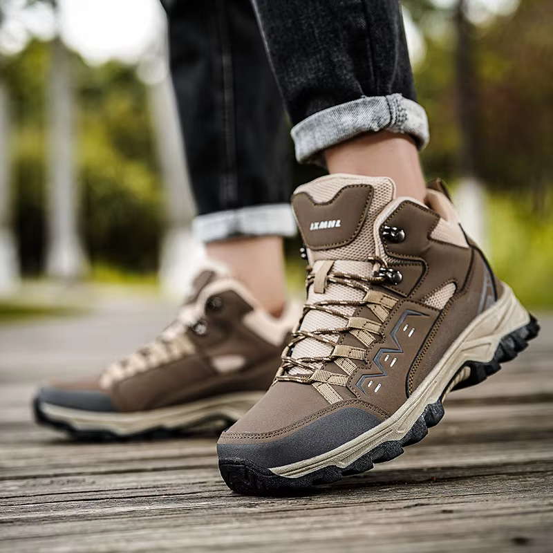 Chaussures de randonnée montantes pour hommes et femmes