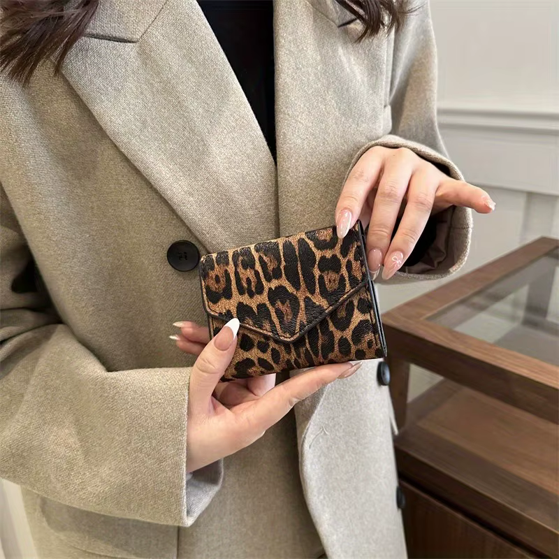 Sac à main en cuir synthétique imprimé léopard