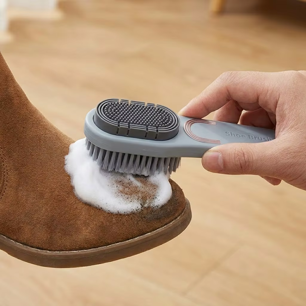 Nettoyant à sec pour chaussures en daim avec ensemble de brosses, mousse détachante sans eau pour baskets, bottes et chaussures en cuir nubuck