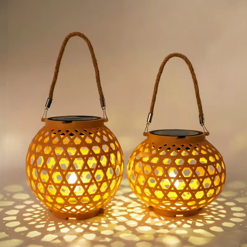 Lanterne solaire LED imitation bambou