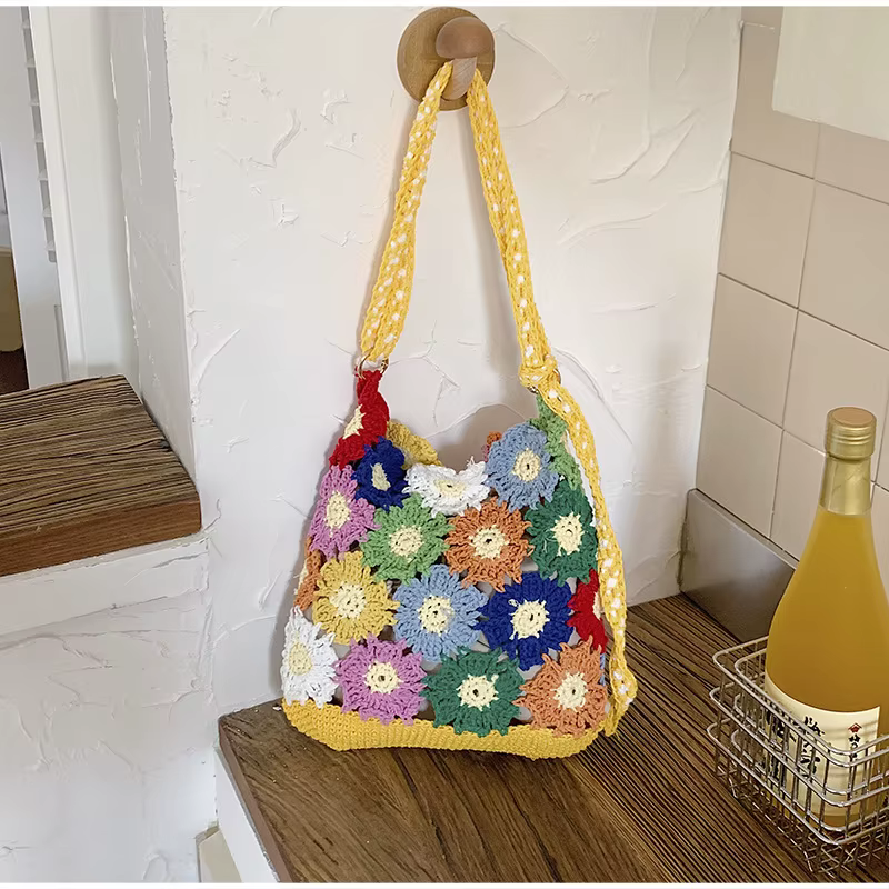 Sac fourre-tout d'été en coton tricoté au crochet fait main, motif floral bohème, sac à bandoulière de plage, sac de vacances, sac de shopping décontracté pour le quotidien