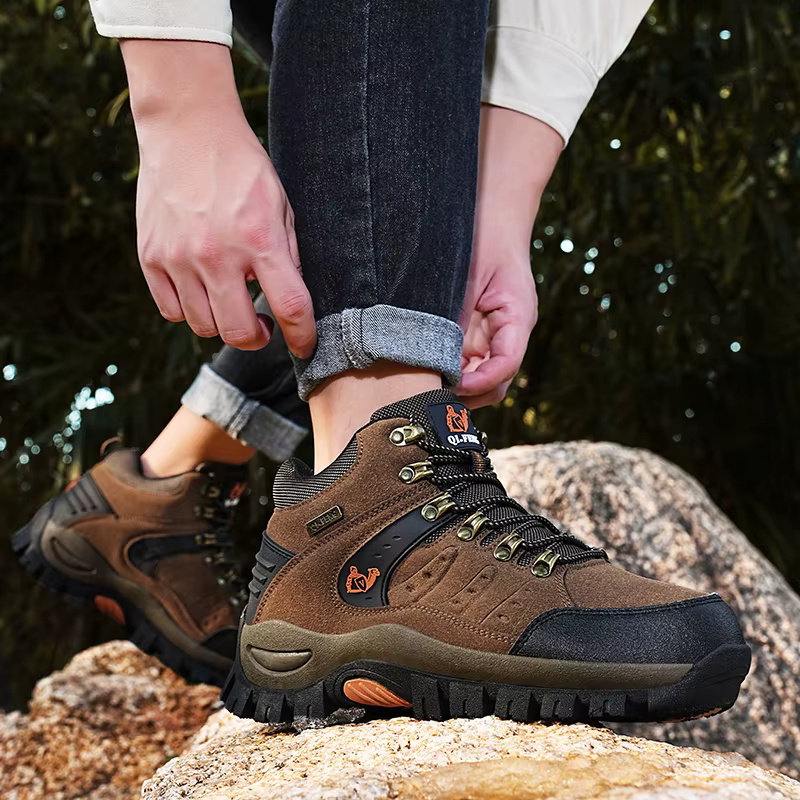Chaussures de randonnée hommes PU Camping en plein air Anti-collision chaussure d'escalade à lacets escalade Trekking baskets