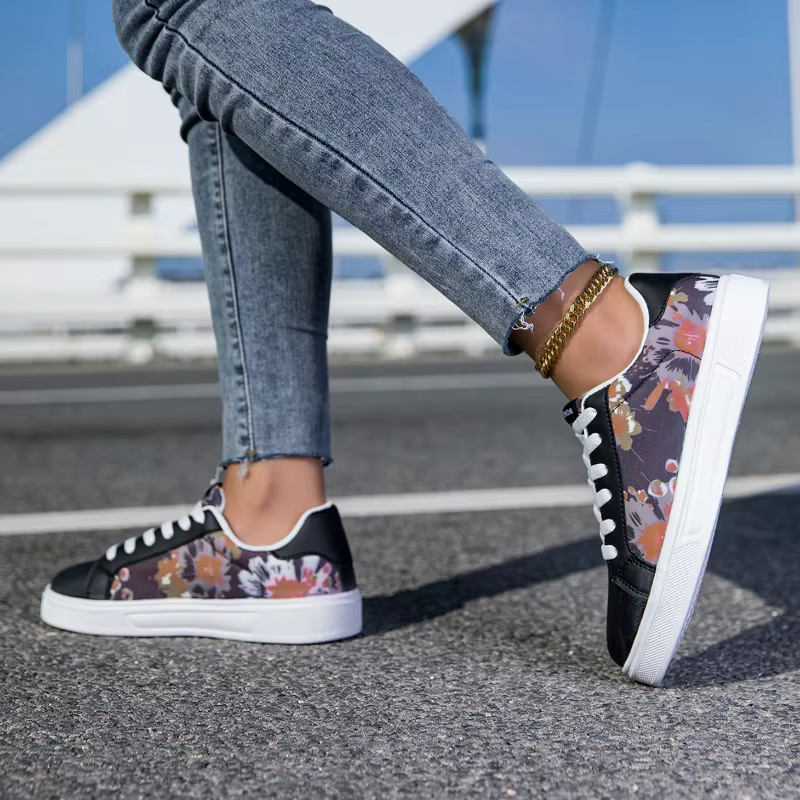 YRZL baskets légères décontractées pour femmes hommes Couple chaussures de marche antidérapantes imperméables à la mode Graffiti imprimé chaussures de sport hommes