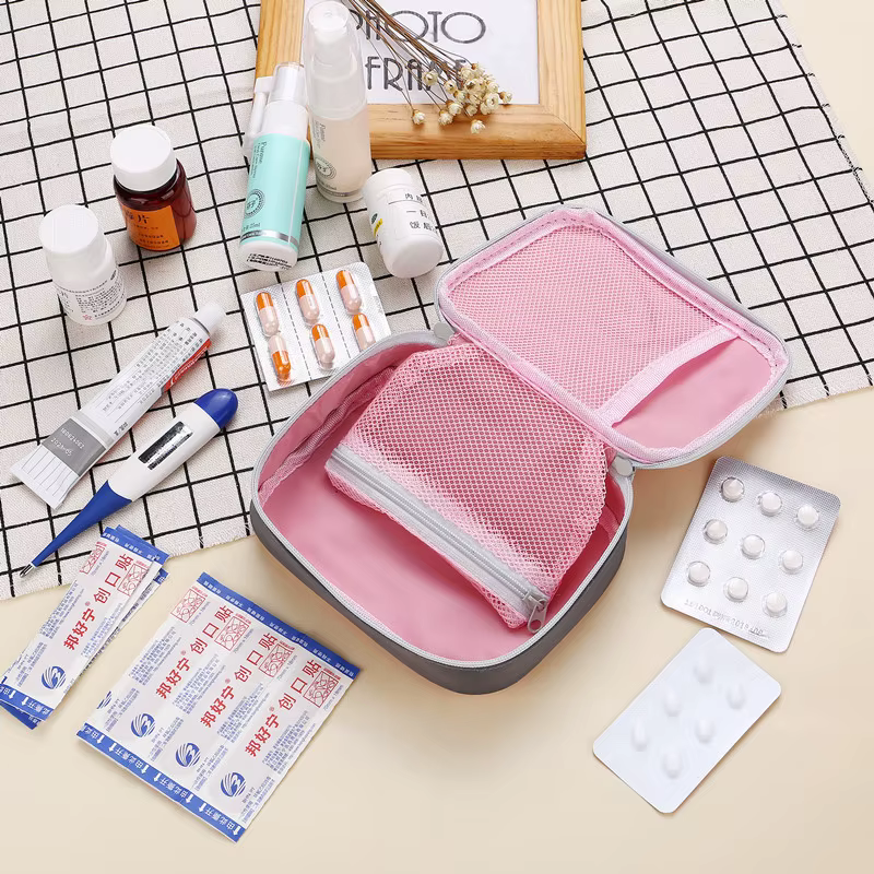 Mini trousse de premiers secours à domicile