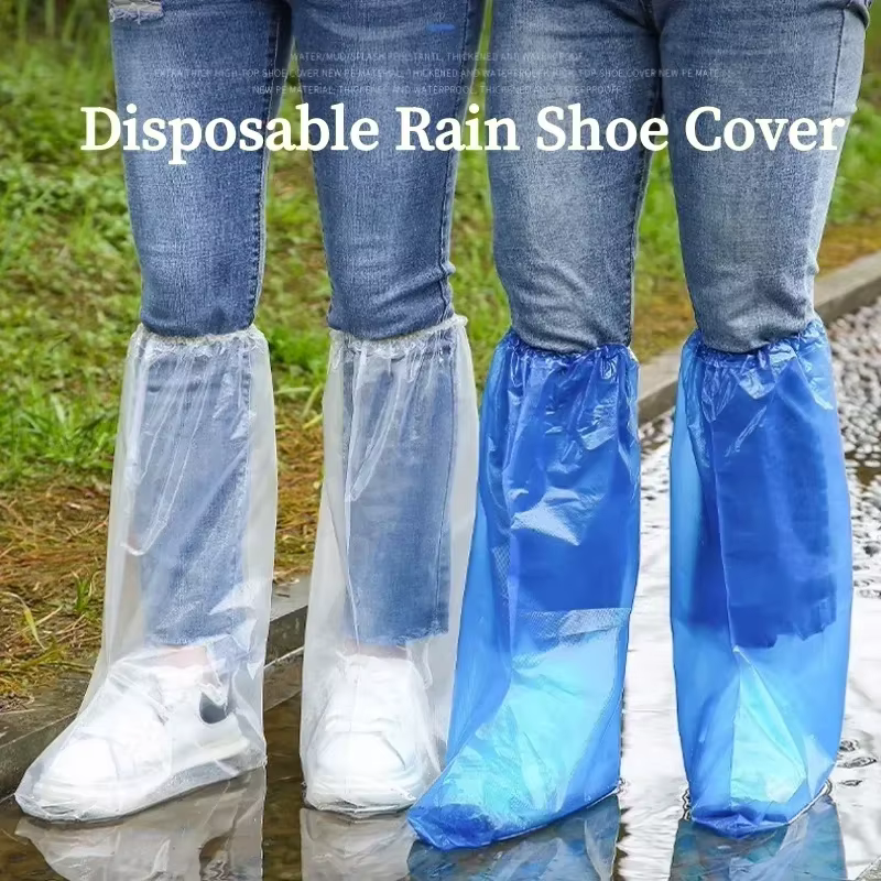 Couvre-chaussures de pluie jetable
