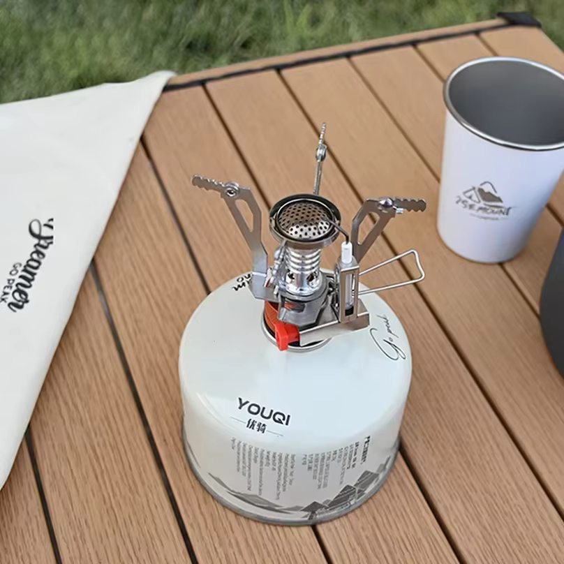 Réchaud à gaz portable pour camping, accessoires de camping, réchaud de pique-nique en alliage d'aluminium ultra-léger, four de survie pour extérieur