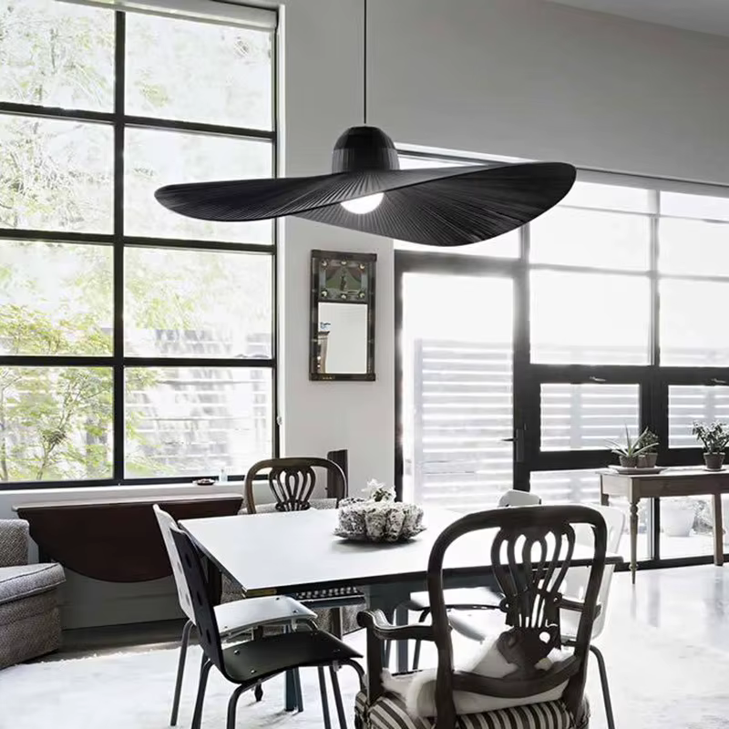 Plafonnier LED Suspendu au Design Créatif en Tissu Blanc et Noir, Luminaire Décoratif d'Nik, Idéal pour un Salon, une Chambre à Coucher, une Table à Manger ou un Hôtel