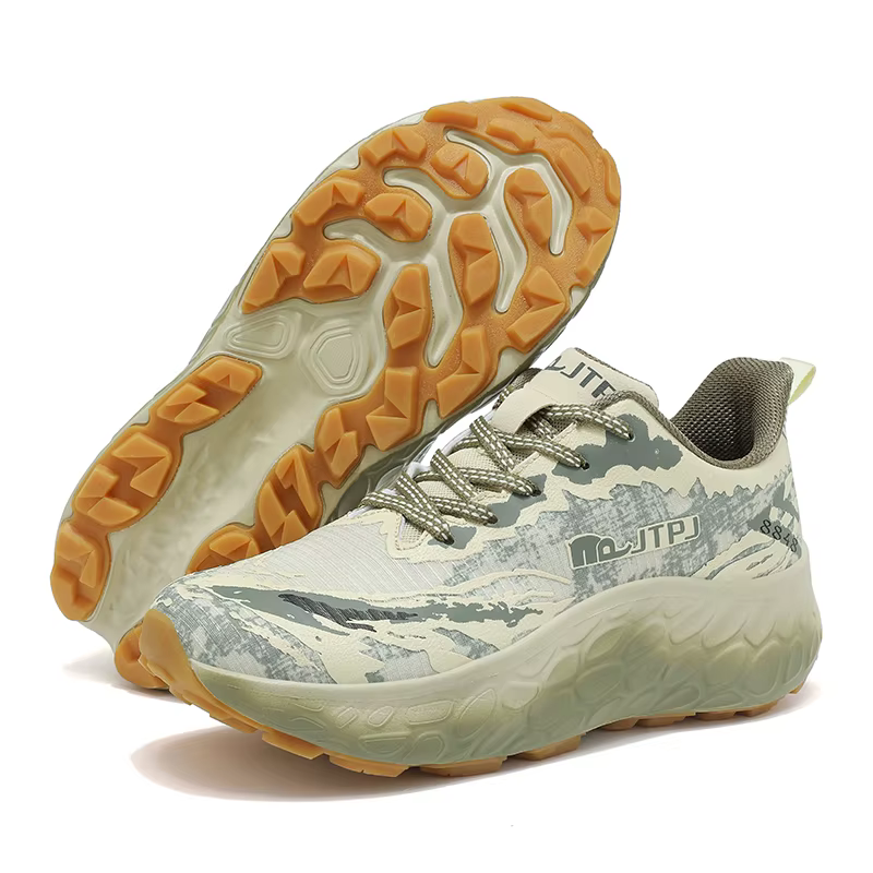 Chaussures de randonnée pour hommes et femmes