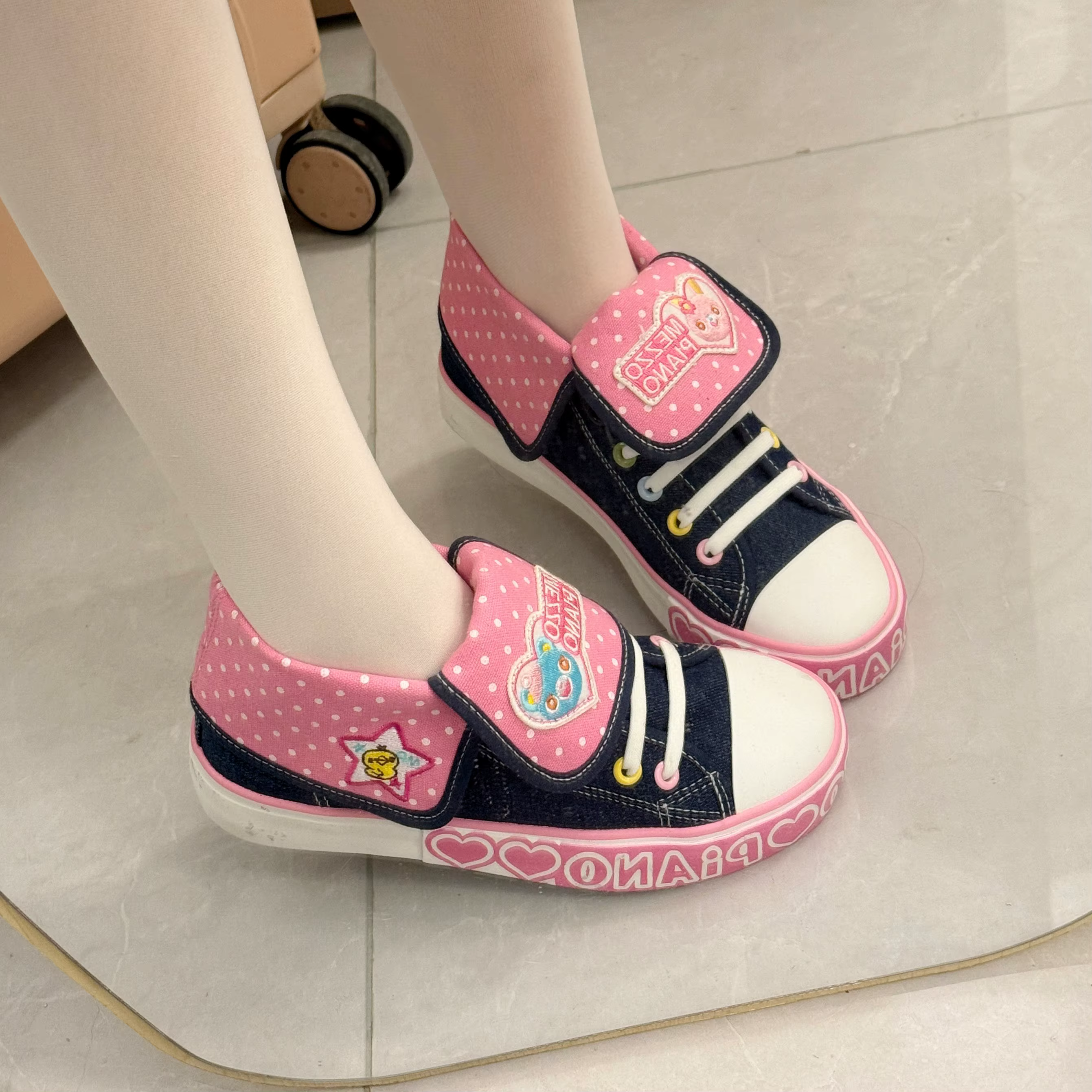 Chaussures en toile décontractées pour étudiantes, style japonais original, broderie de dessins animés, en jean, nouvelle collection printemps-été, mignonnes et kawaii
