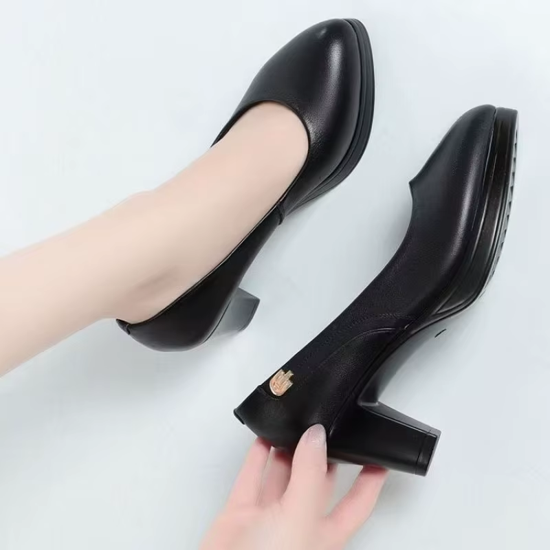 Chaussures de travail confortables pour femmes, escarpins de bureau à talons épais, bout pointu, talon haut, style minimaliste, chaussures de marche pour trajets quotidiens, grandes tailles