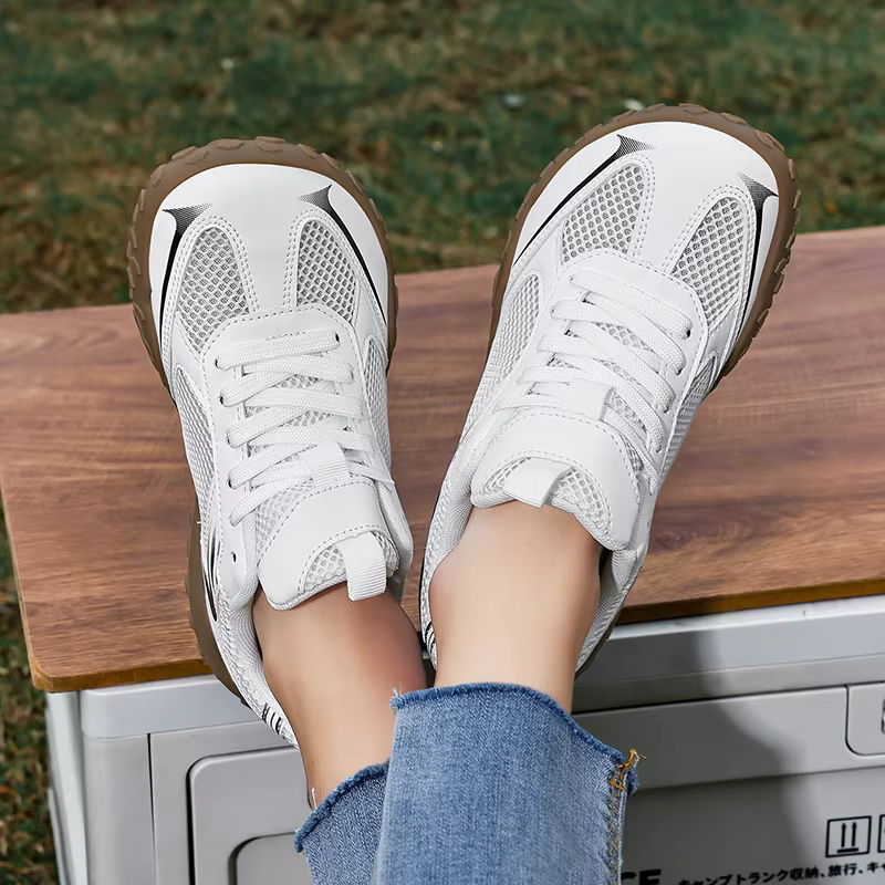 Chaussures à bout large, chaussures de sport en maille respirante pour l'été, adaptées aux hommes et aux femmes comme chaussures de voyage en plein air