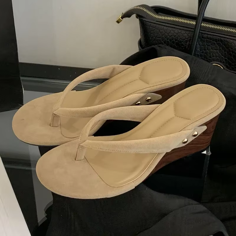 Eilyken 2026 Nouvelles Sandales Compensées d'Été à Bout Rond et Talon Haut pour Femme – Tongs Tendance en Bois