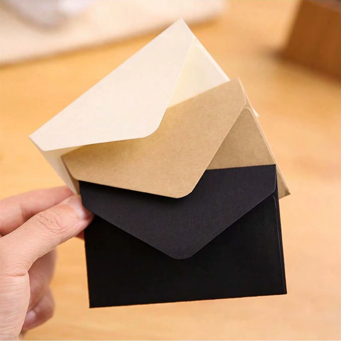 Mini Enveloppes Kraft Marron pour Cartes Cadeaux et Cartes de Visite, 3 Couleurs Classiques, 10.5x7cm/4x2.8, 20 Pièces/Lot