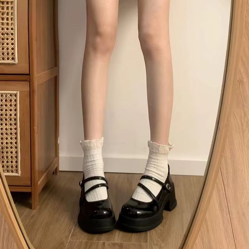 Chaussures Mary Jane Chunky pour femmes à plateforme et talon carré, avec bride croisée à ressort, style vintage gothique Dark Academia, décontractées