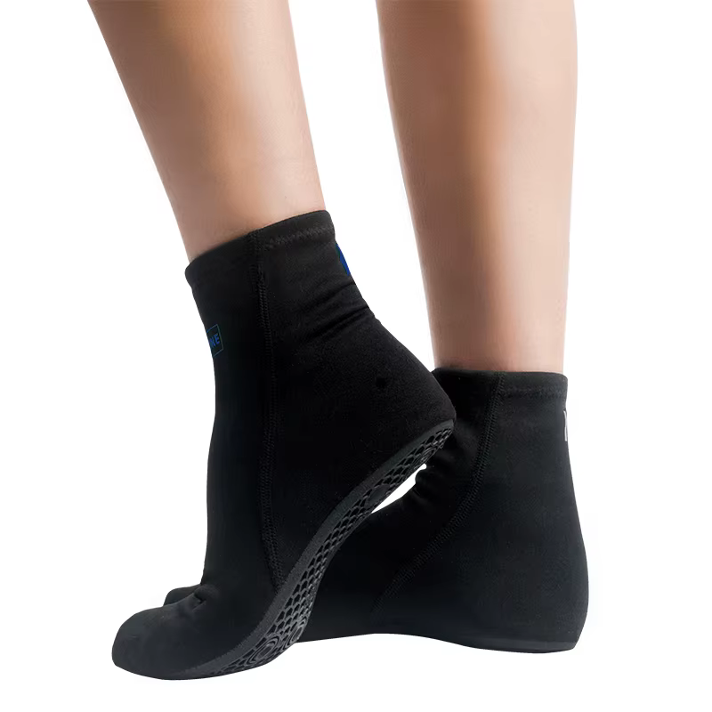 Nu-juin chaussures de plongée antidérapantes natation Sport Aqua chaussettes unisexe plage sandale plat pieds nus