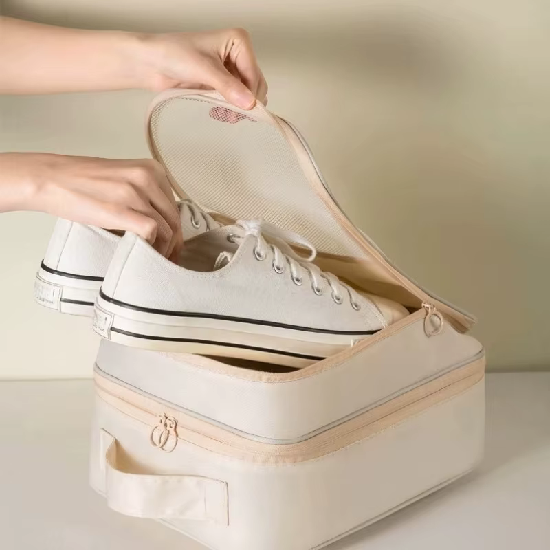 Le sac à chaussures de voyage peut contenir 3 paires de chaussures