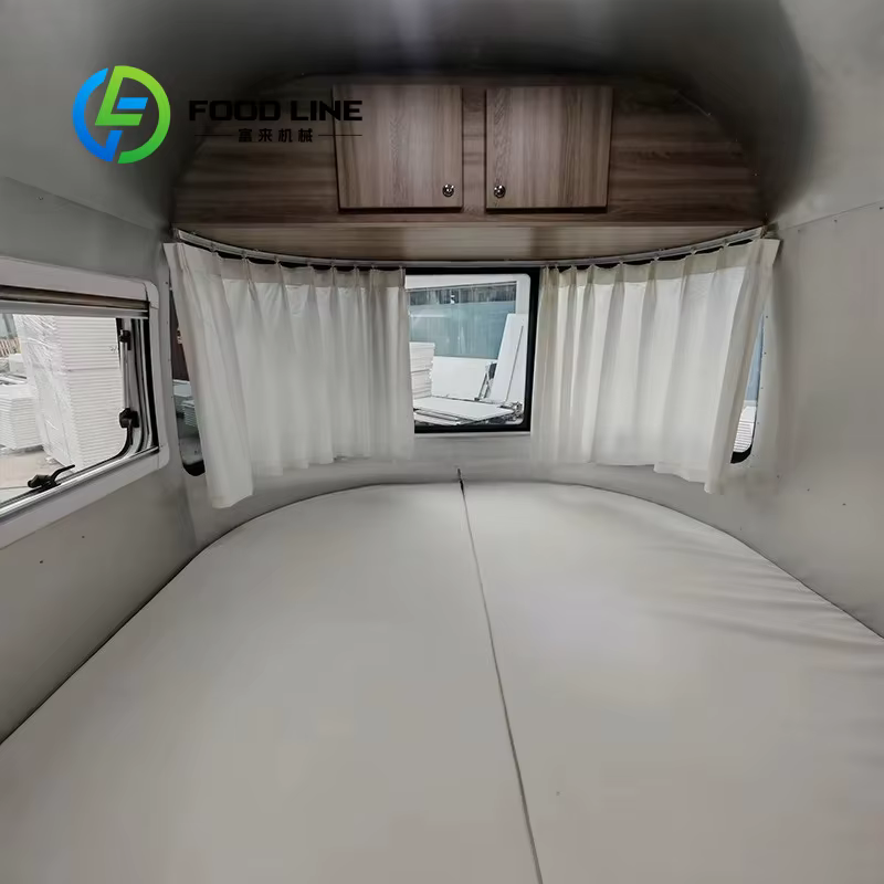 Remorque de Camping tout-terrain en aluminium personnalisée de 5m avec cuisine de tente pour les voyages en plein air