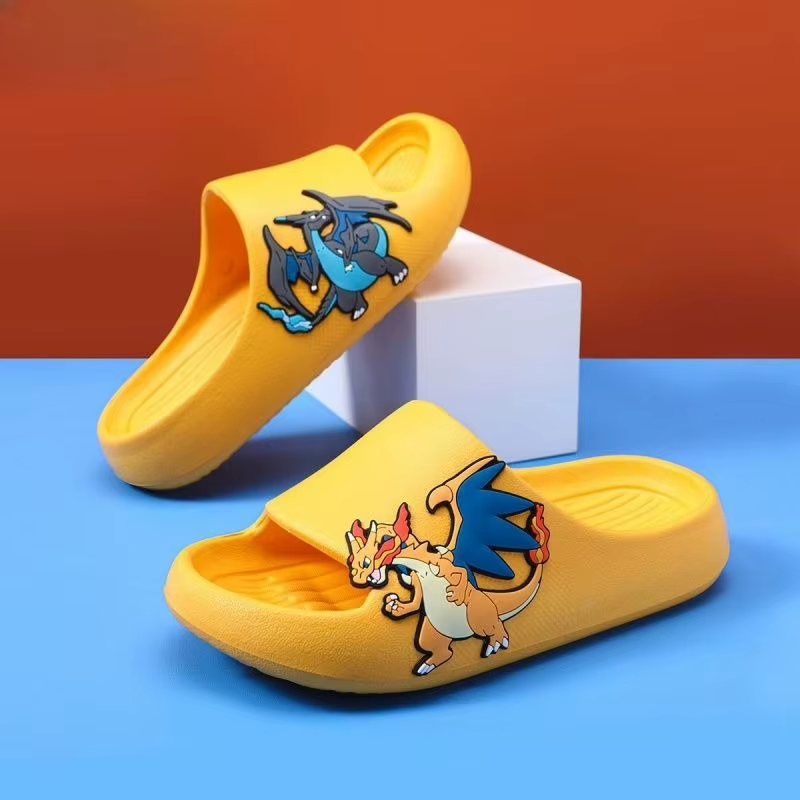 Bandai Pokemon Pikachu Charizard – pantoufles pour enfants