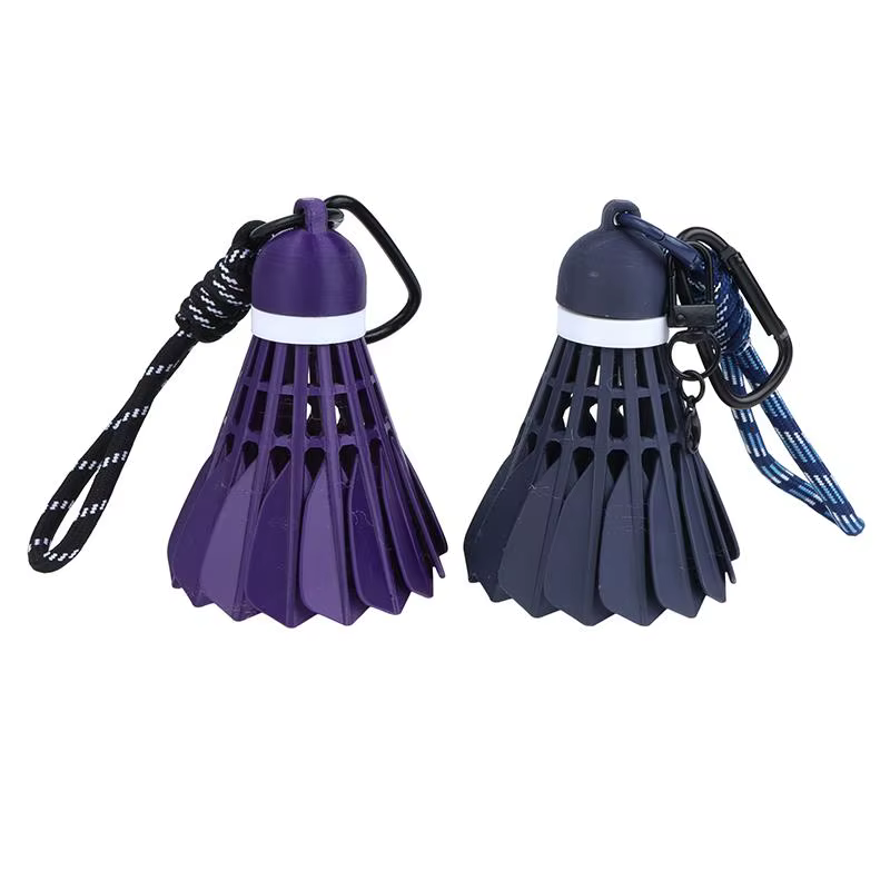 Porte-clés de badminton coloré élégant (1 pièce) – Pendentif sportif pour sac à dos, bureau, décoration pour passionnés